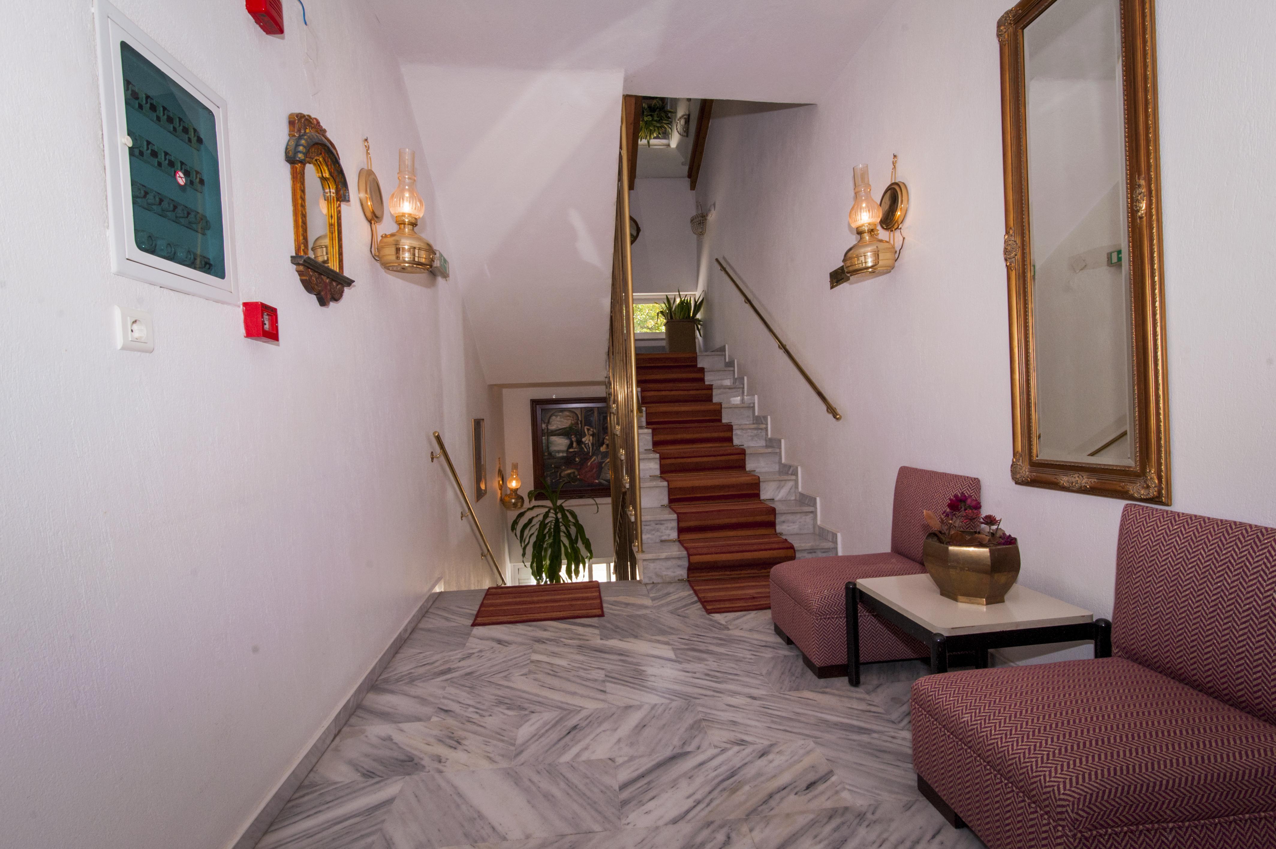 Krikonis Hotel Joánina Kültér fotó