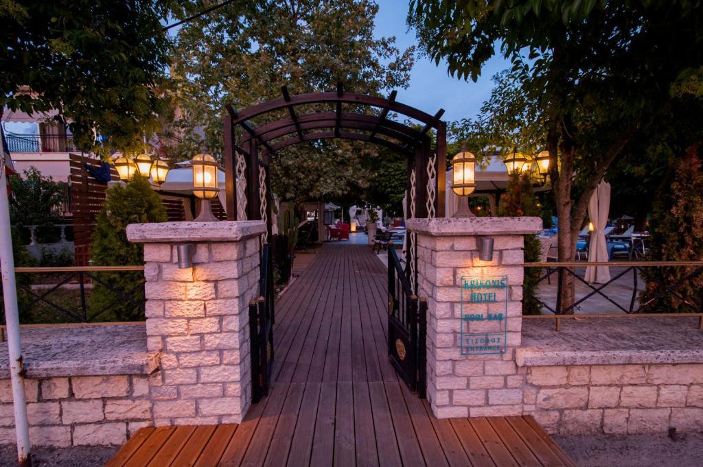 Krikonis Hotel Joánina Kültér fotó