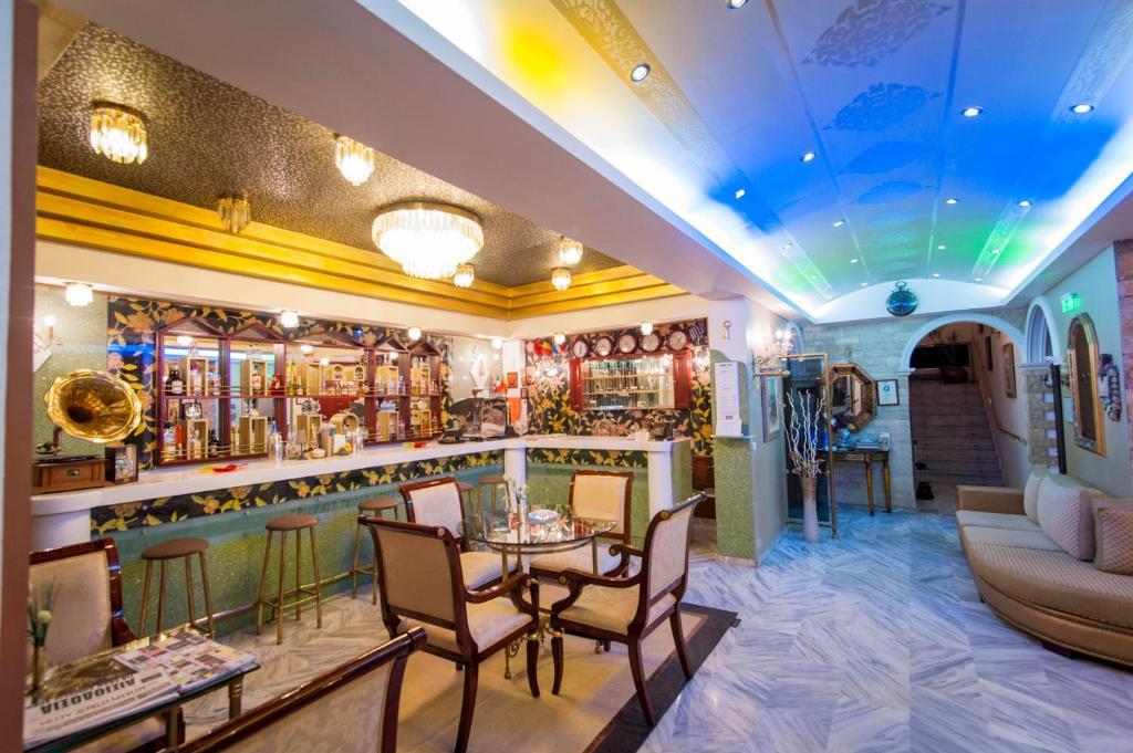 Krikonis Hotel Joánina Kültér fotó