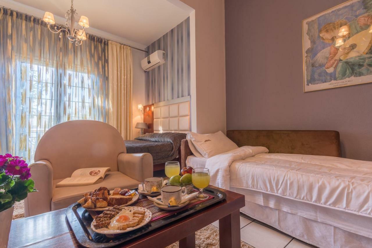 Krikonis Hotel Joánina Kültér fotó