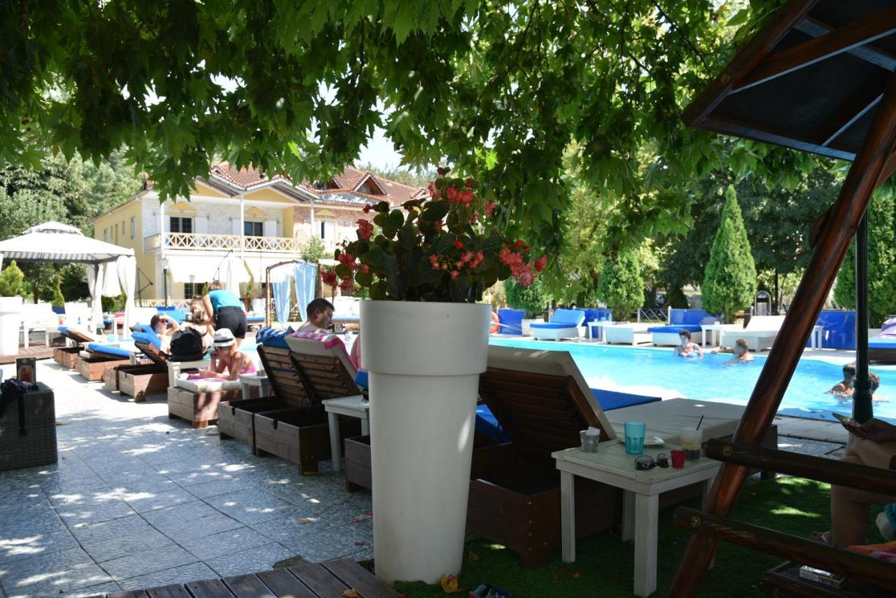 Krikonis Hotel Joánina Kültér fotó