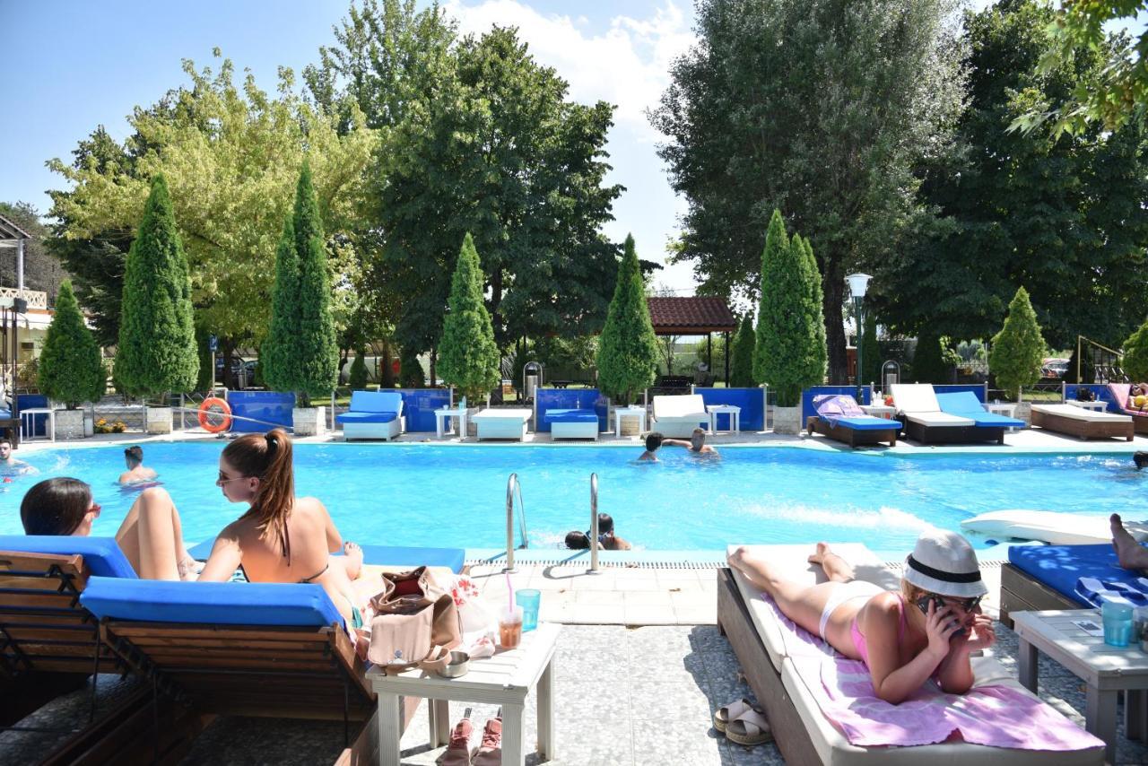 Krikonis Hotel Joánina Kültér fotó